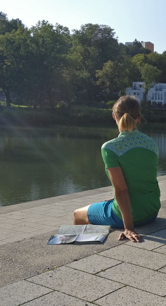 Break on the Iller steps at the Altstadtpark in Kempten