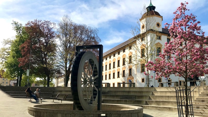 Mill wheel in front of Kempten Residence
