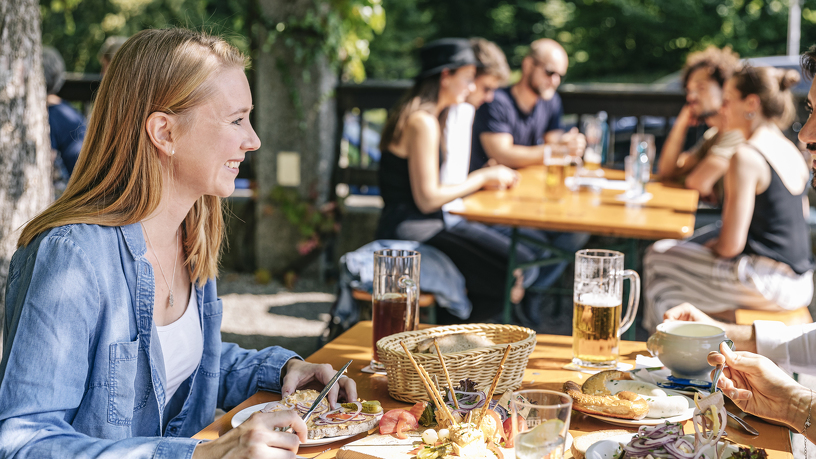 Snack in the beer garden of the brewery pub "Zum Stift"