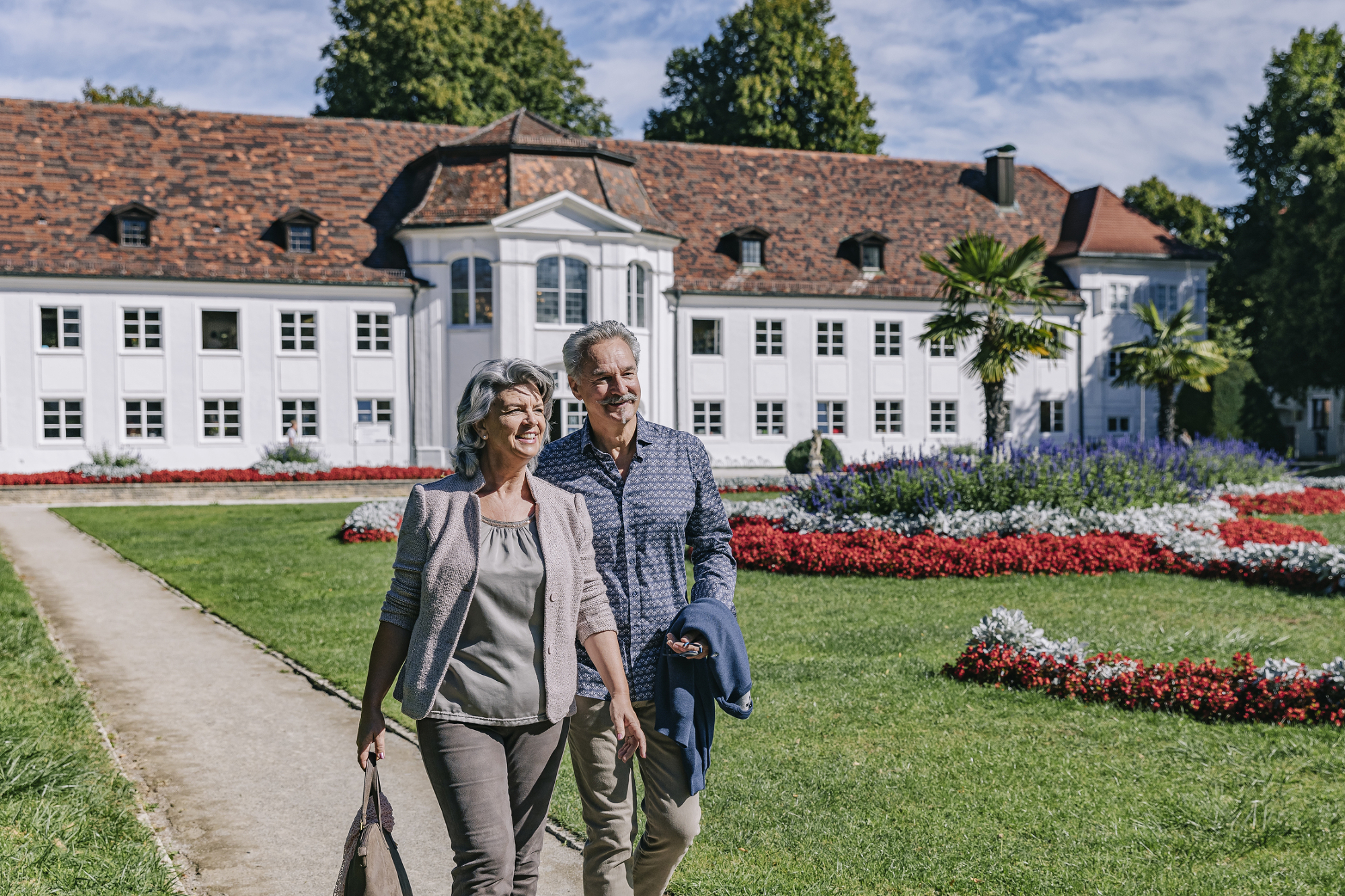 Couple at Court Gardens