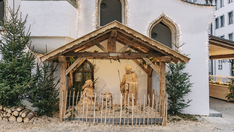 Crib in front of the town hall