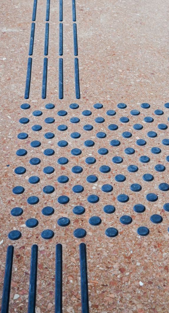 Tactile floor guidance system in the Archaeological Park Cambodunum