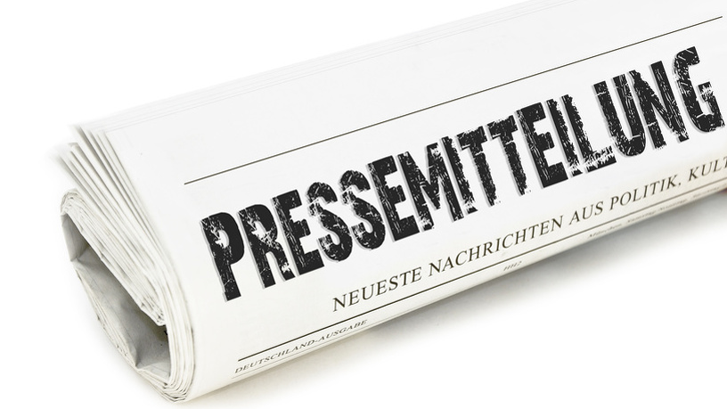 Zeitung mit Pressemitteilungen