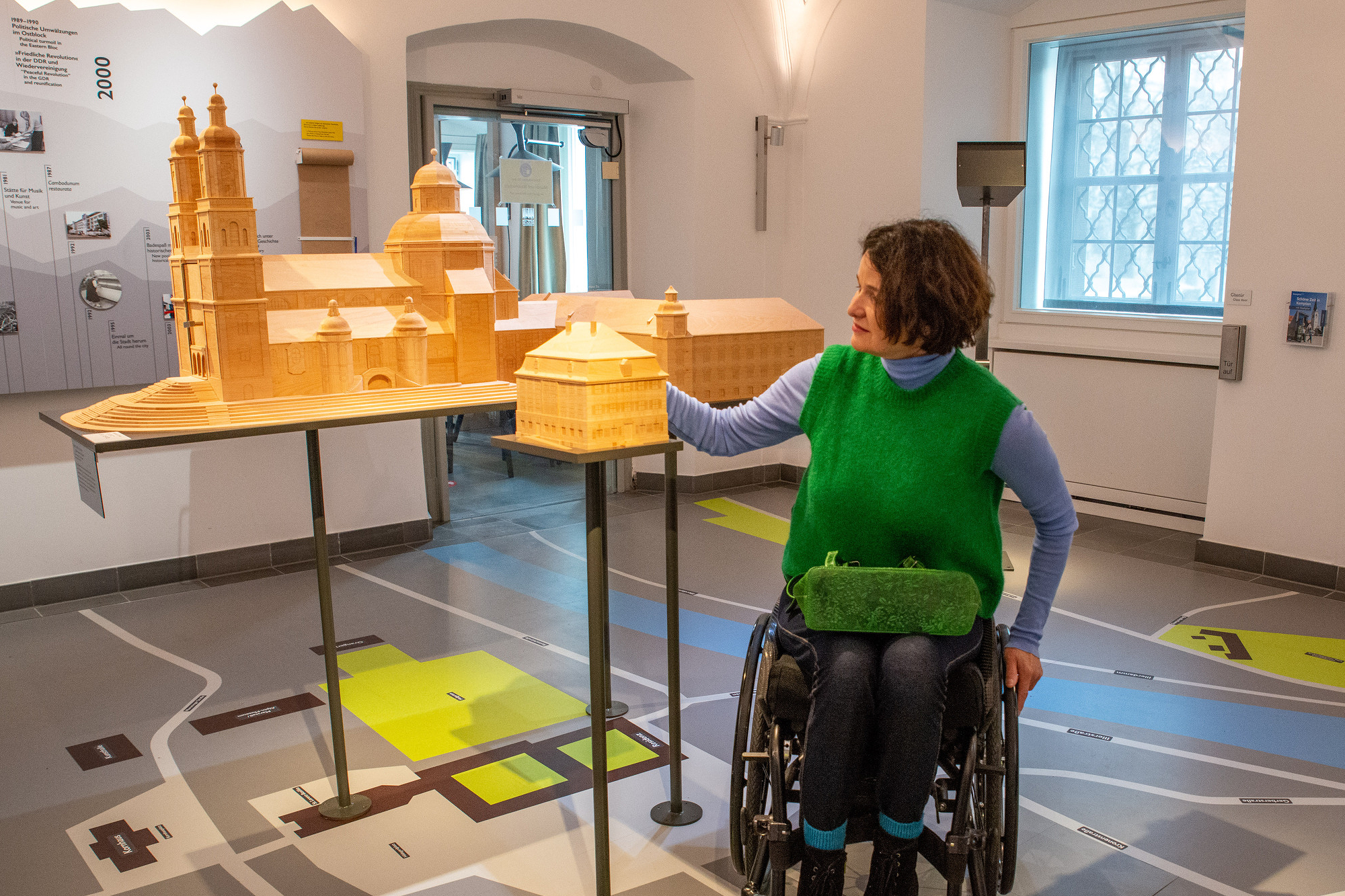 Mit Rollstuhl durchs Kempten-Museum im Zumsteinhaus © Christoph Klemens