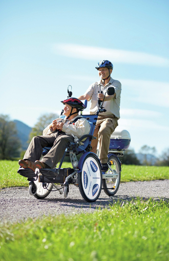 Unterwegs mit einem Draisin-Fahrrad © Allgäu ART Hotel