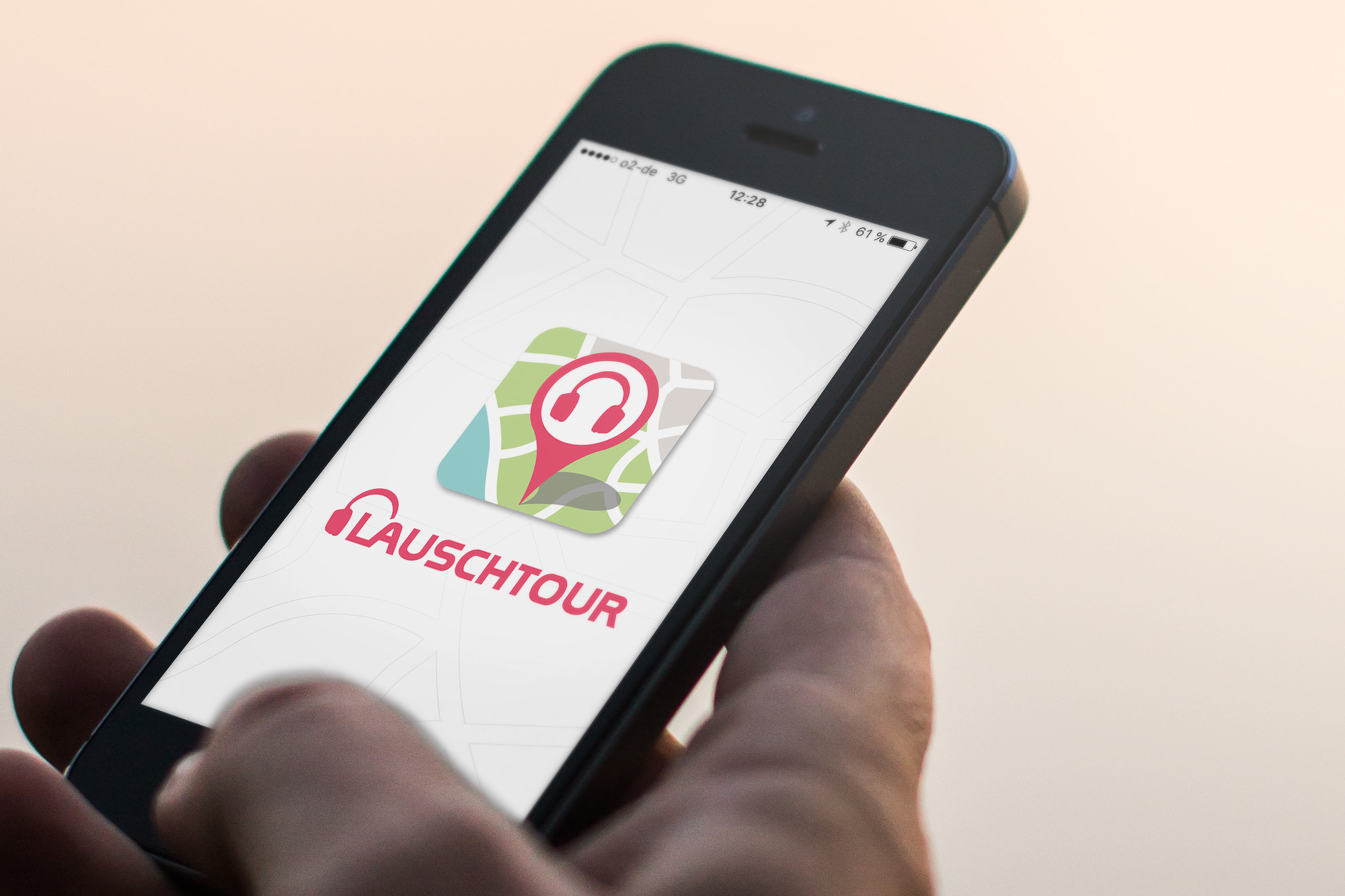 Smartphone mit Lauschtour-App