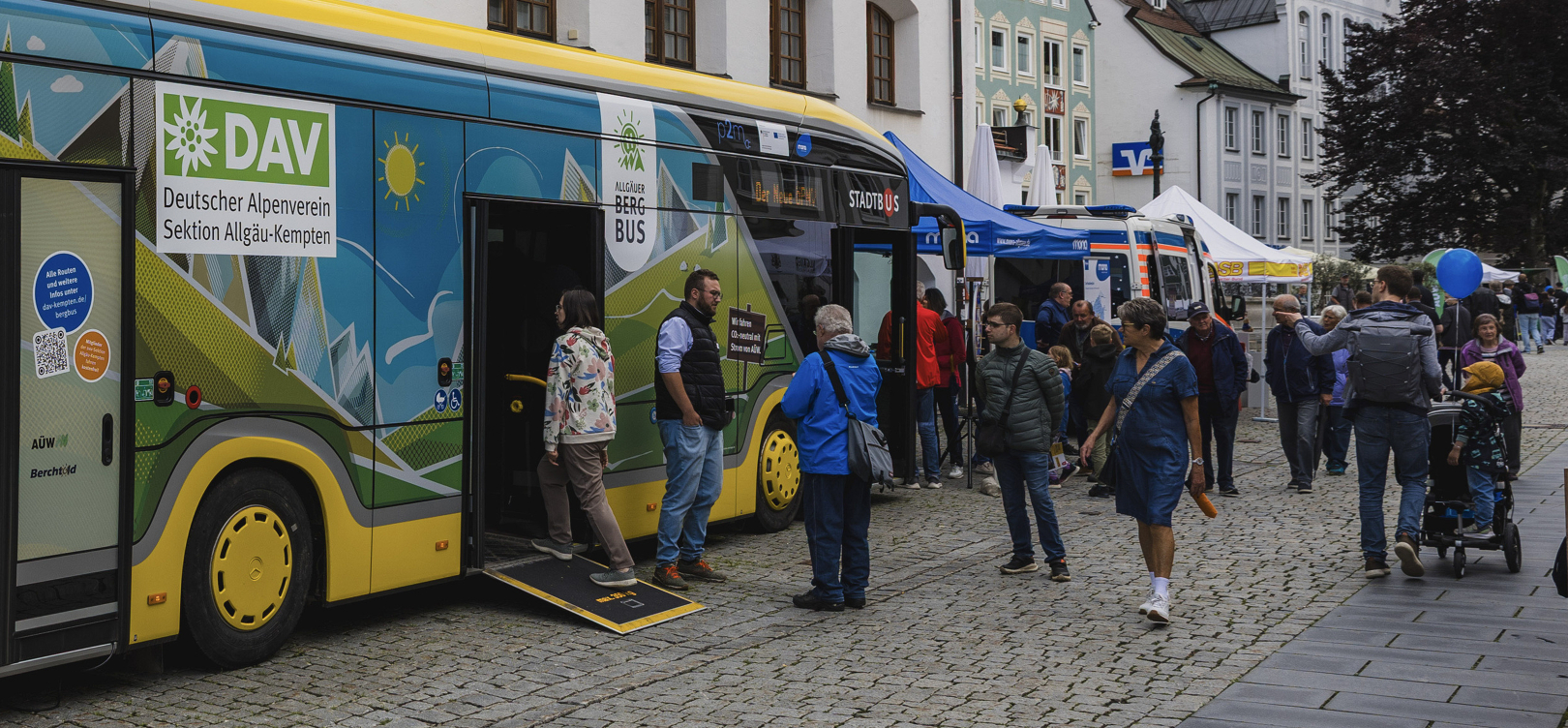 Stadtbus am Rathausplatz